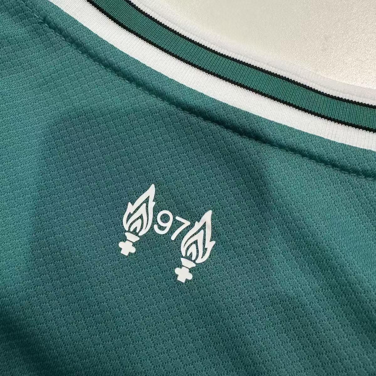 Maillot Liverpool 2025-26