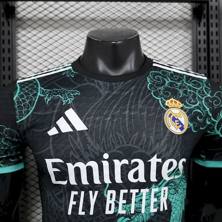 Maillot Real Madrid foot concept 2025 2026