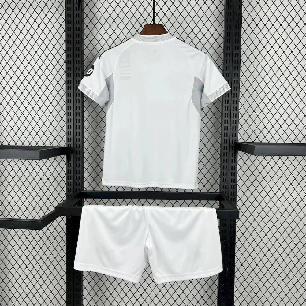 Kit enfant Real Madrid DOM 25/26
